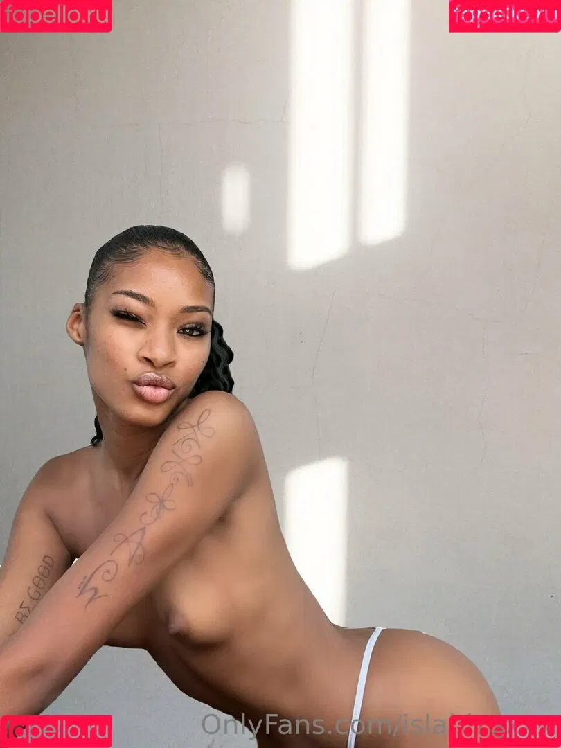 Isla Biza Onlyfans Photo Gallery 