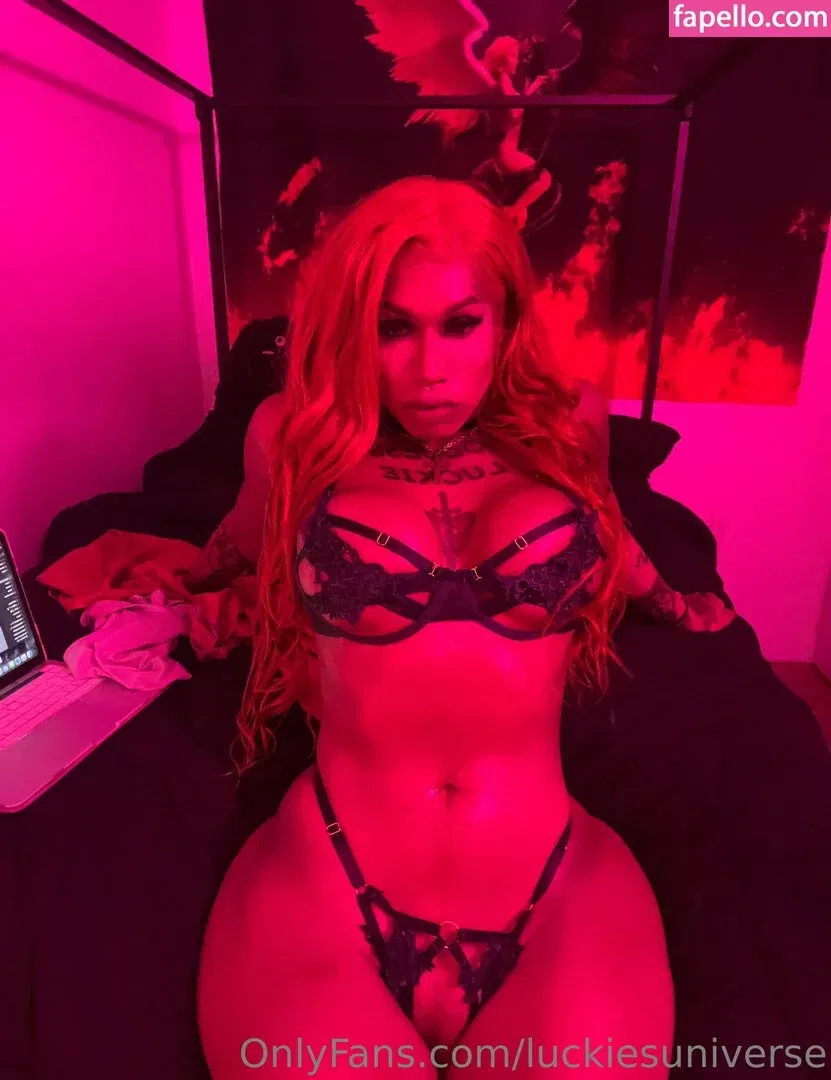 luckiesuniverse Onlyfans Photo Gallery 
