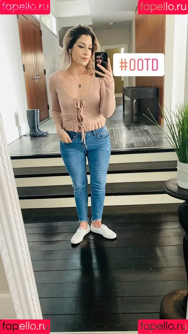 Rebecca Ford Onlyfans Photo Gallery 