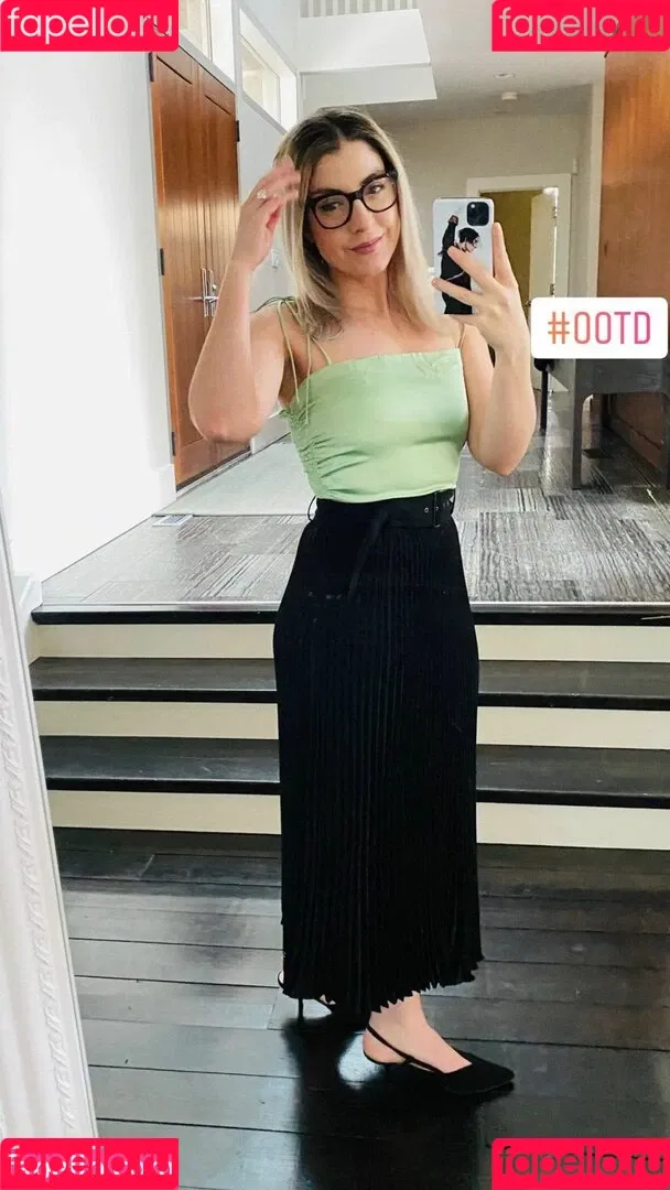 Rebecca Ford Onlyfans Photo Gallery 