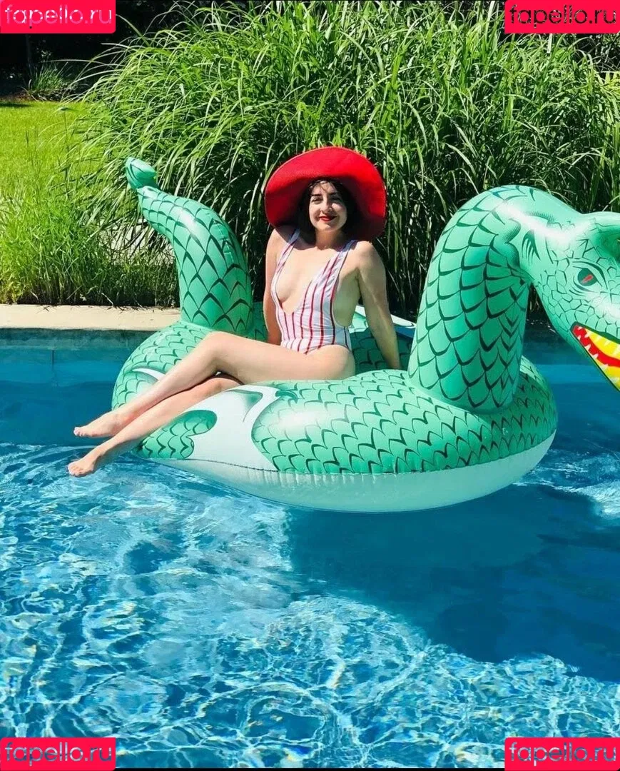 Rebecca Ford Onlyfans Photo Gallery 