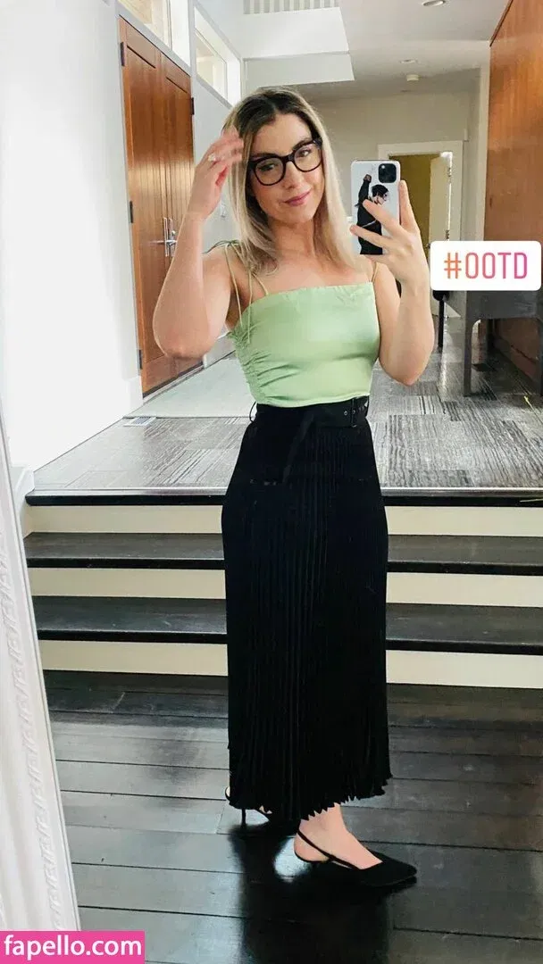 Rebecca Ford Onlyfans Photo Gallery 