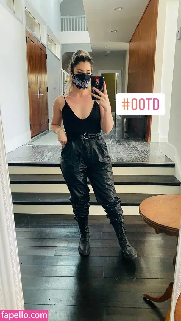 Rebecca Ford Onlyfans Photo Gallery 