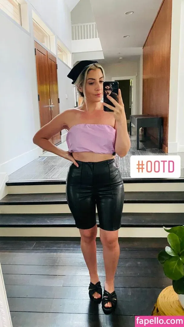 Rebecca Ford Onlyfans Photo Gallery 