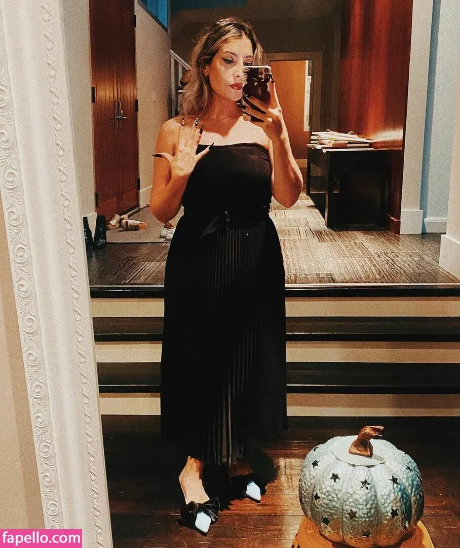 Rebecca Ford Onlyfans Photo Gallery 