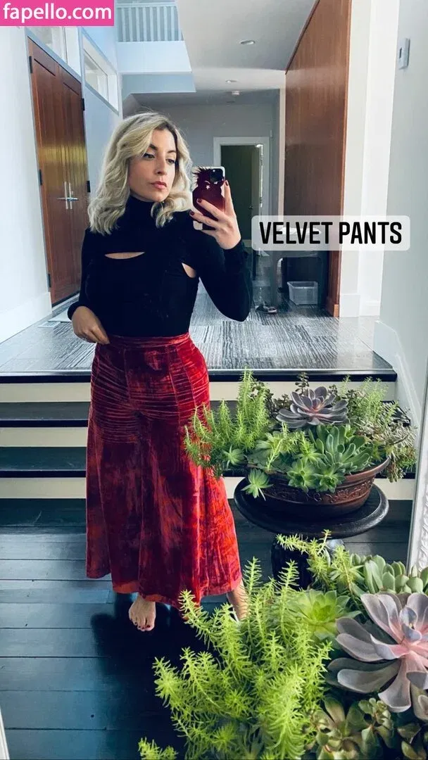 Rebecca Ford Onlyfans Photo Gallery 