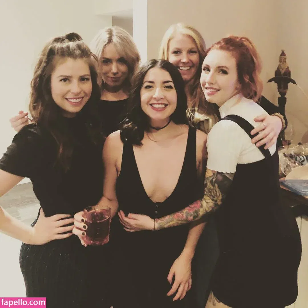 Rebecca Ford Onlyfans Photo Gallery 