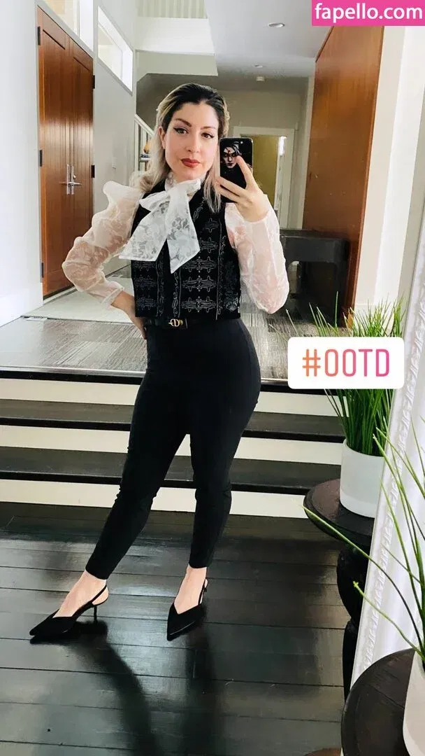 Rebecca Ford Onlyfans Photo Gallery 