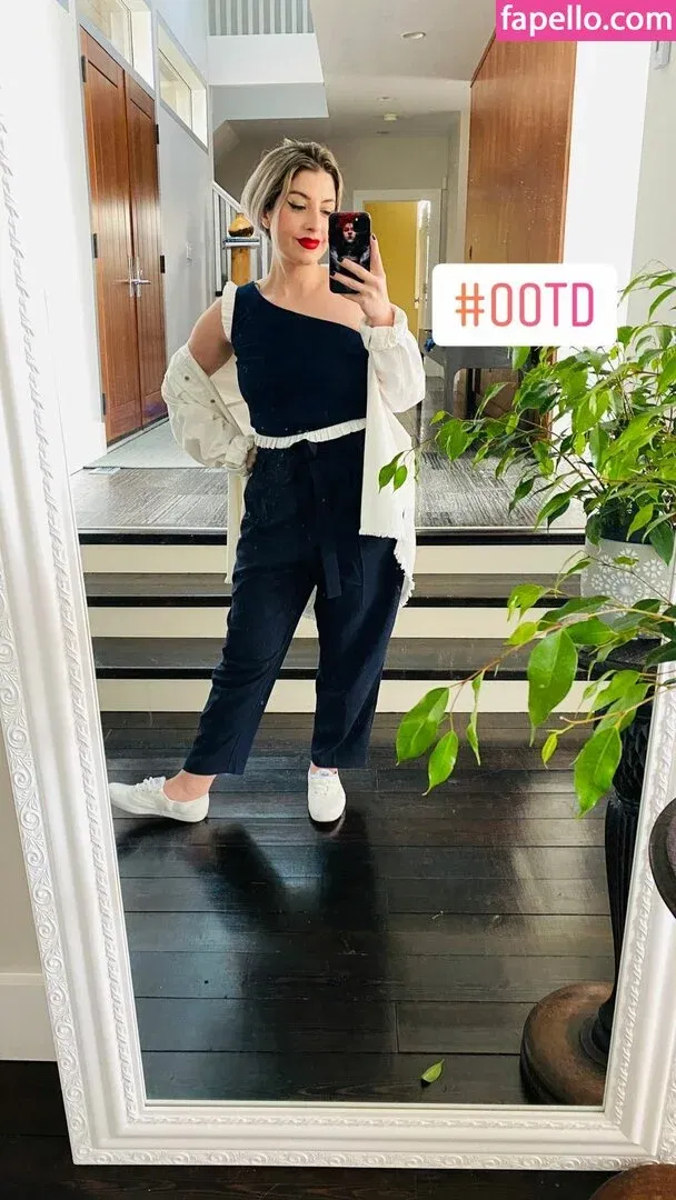 Rebecca Ford Onlyfans Photo Gallery 