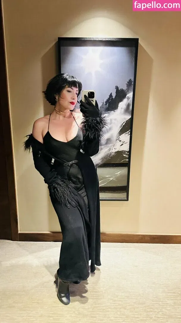 Rebecca Ford Onlyfans Photo Gallery 