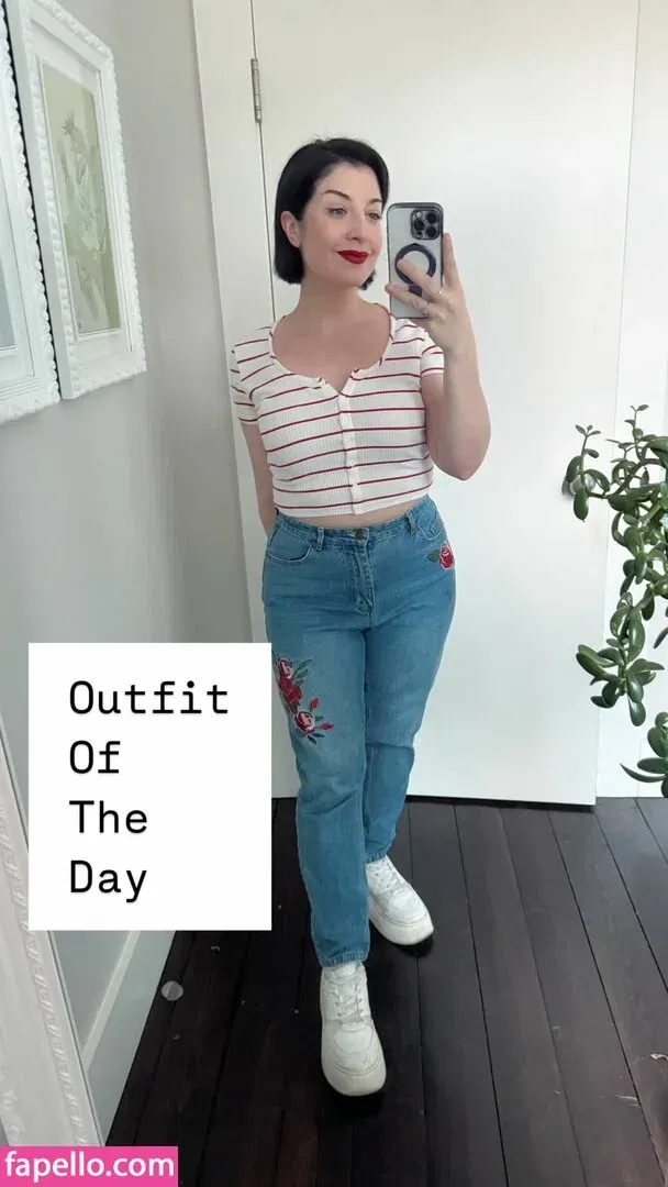 Rebecca Ford Onlyfans Photo Gallery 