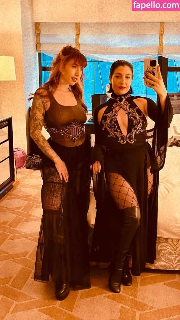 Rebecca Ford Onlyfans Photo Gallery 