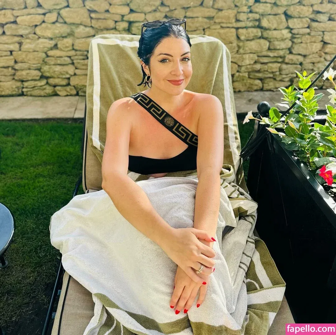 Rebecca Ford Onlyfans Photo Gallery 