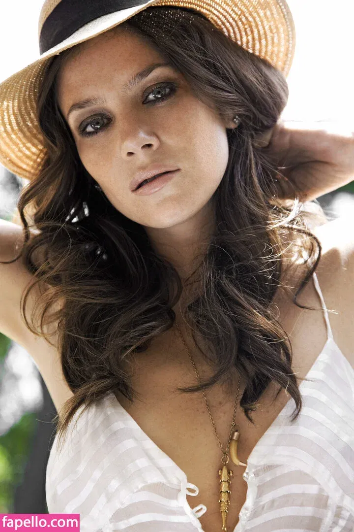 aimufreelia Onlyfans Photo Gallery 