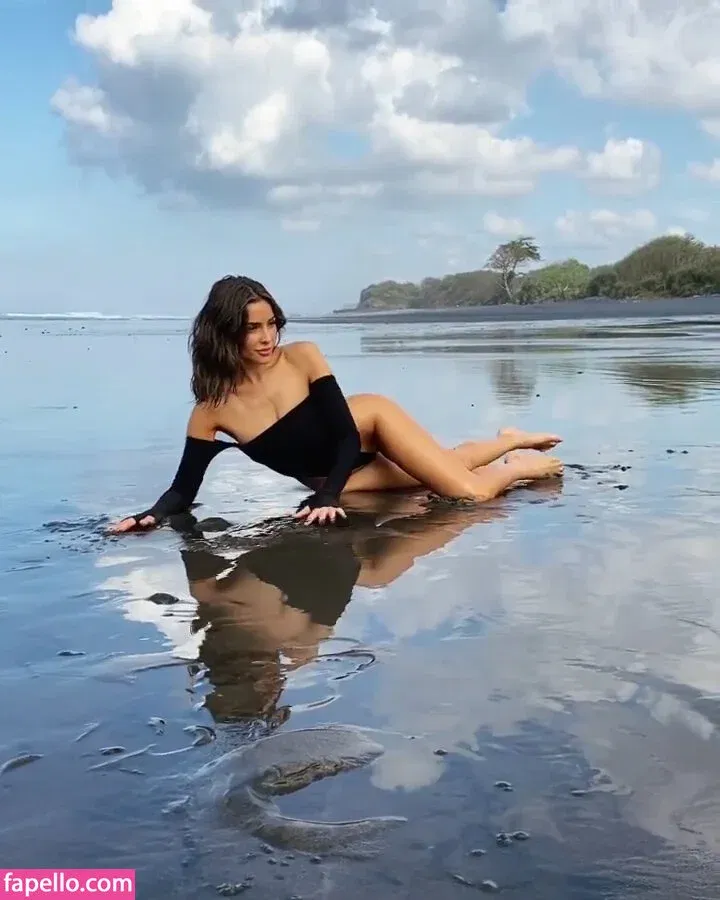 Olivia Culpo Onlyfans Photo Gallery 