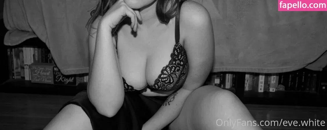 eve.white Onlyfans Photo Gallery 