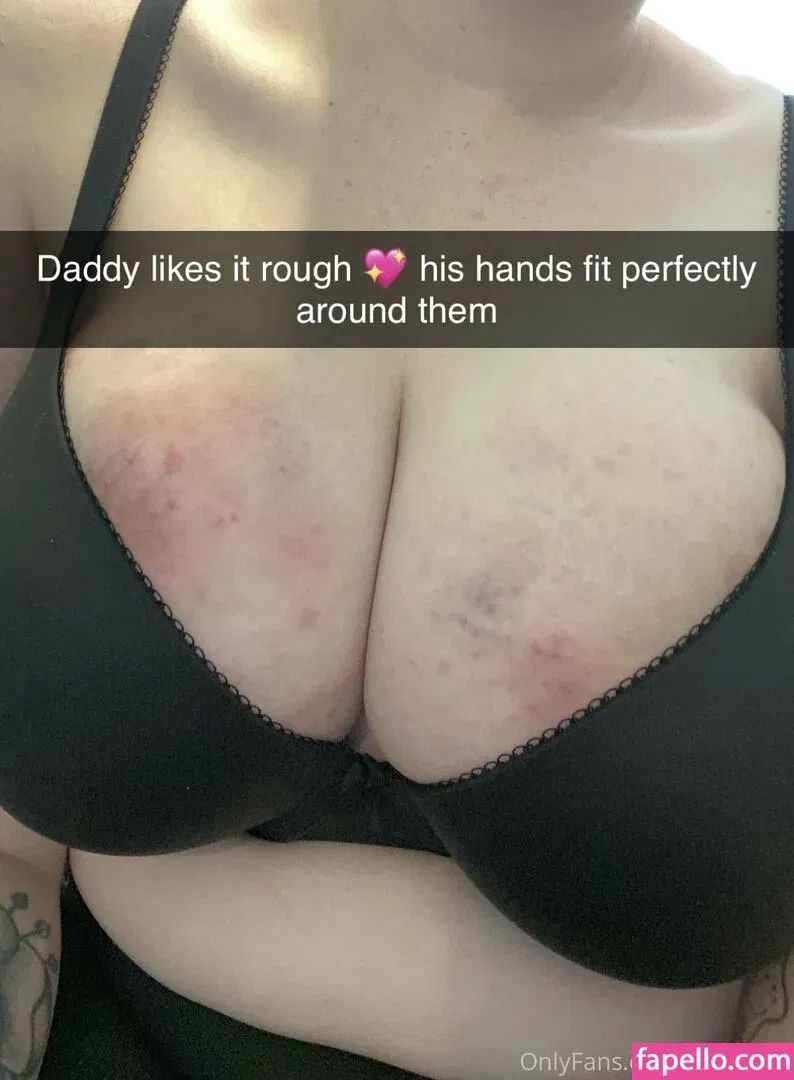 eve.white Onlyfans Photo Gallery 