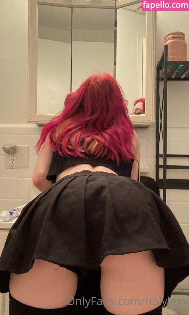 holyLexx Onlyfans Photo Gallery 