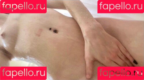 holyLexx Onlyfans Photo Gallery 