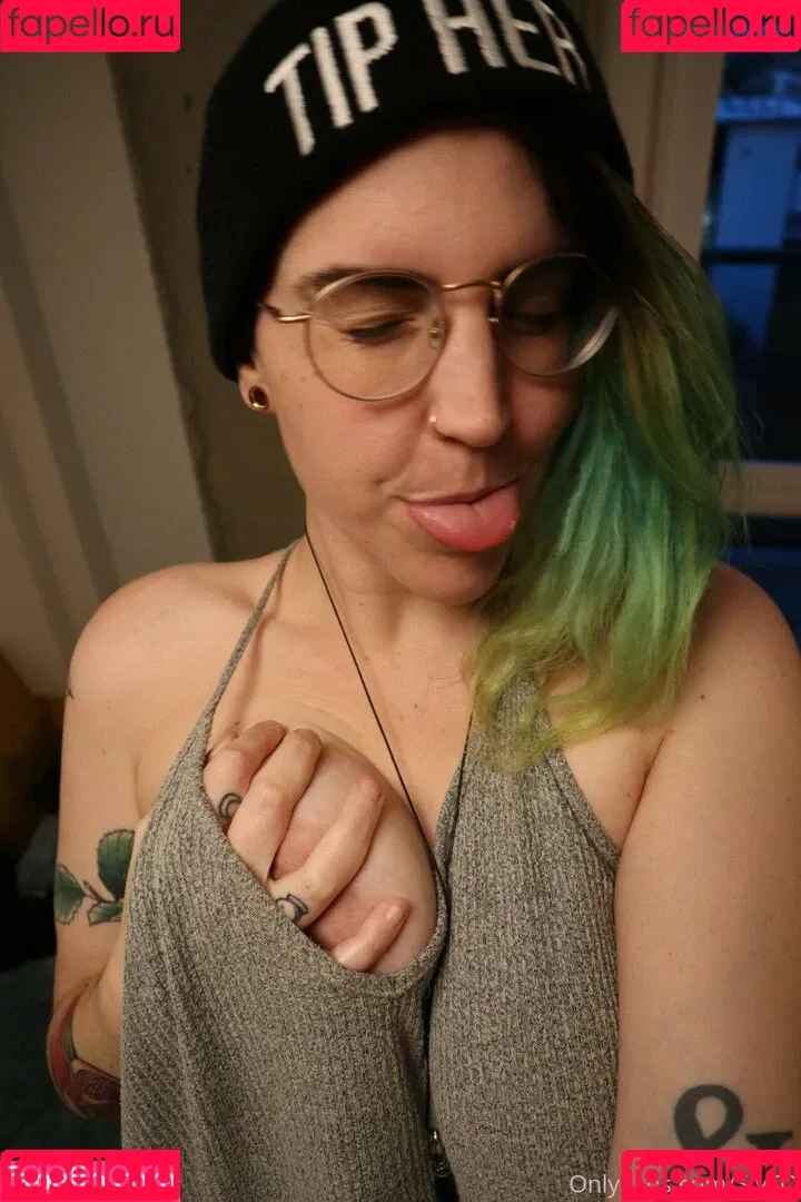 WitchyTQ Onlyfans Photo Gallery 