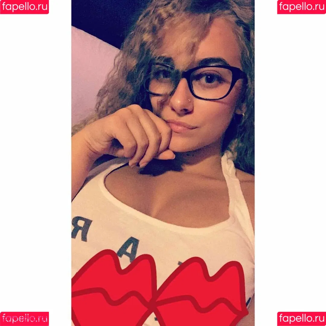 Anastasia Ticus Onlyfans Photo Gallery 