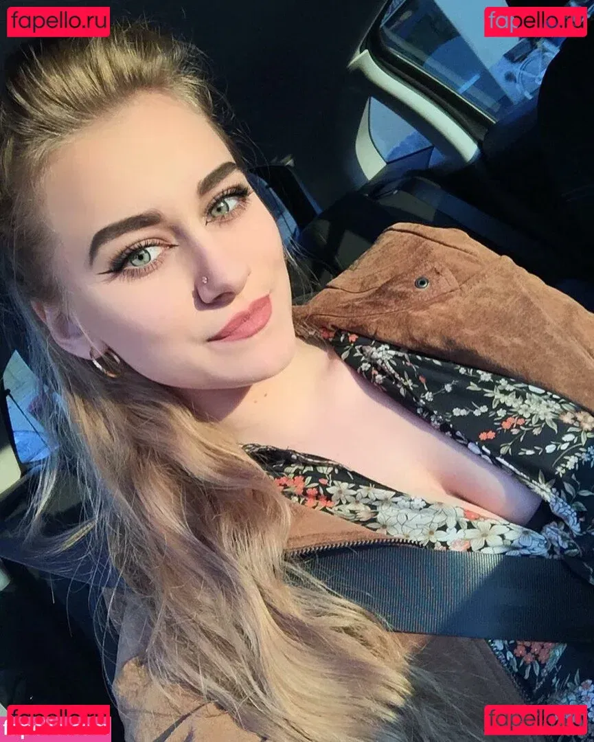 Anastasia Ticus Onlyfans Photo Gallery 