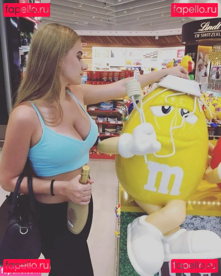 Anastasia Ticus Onlyfans Photo Gallery 