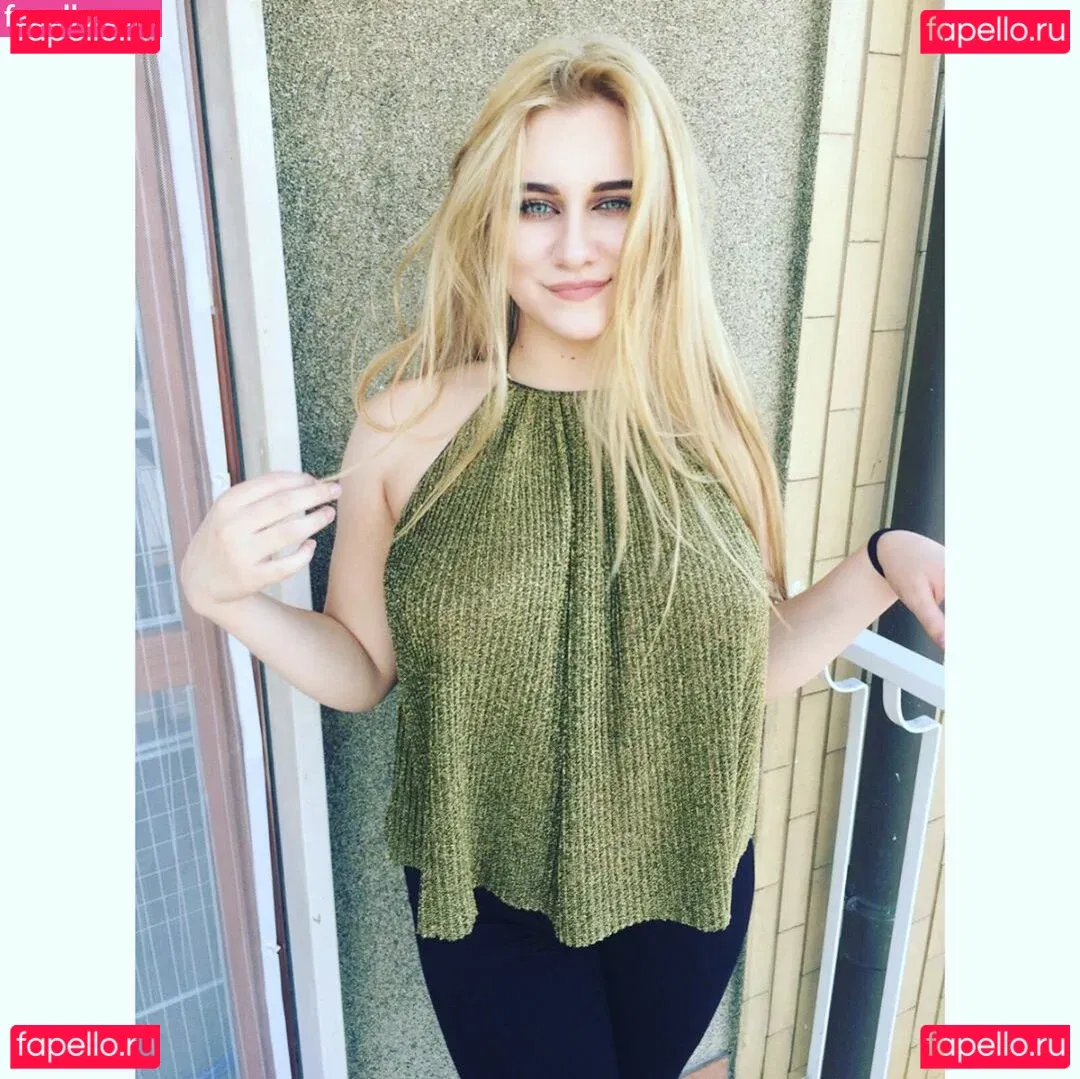 Anastasia Ticus Onlyfans Photo Gallery 