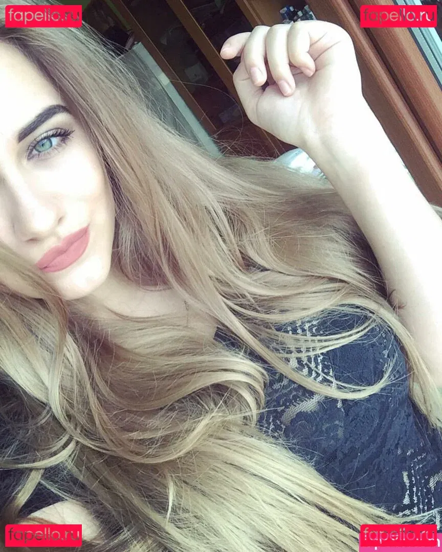 Anastasia Ticus Onlyfans Photo Gallery 