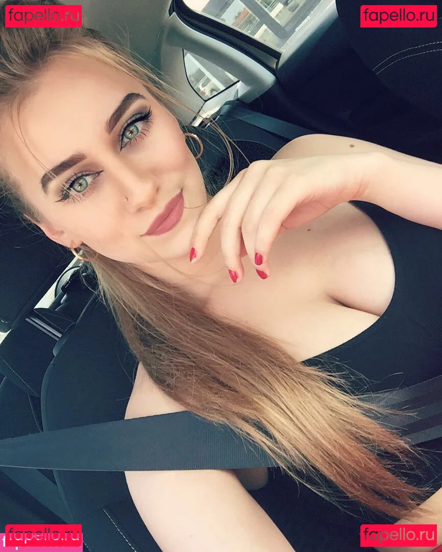 Anastasia Ticus Onlyfans Photo Gallery 