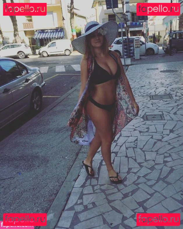 Anastasia Ticus Onlyfans Photo Gallery 