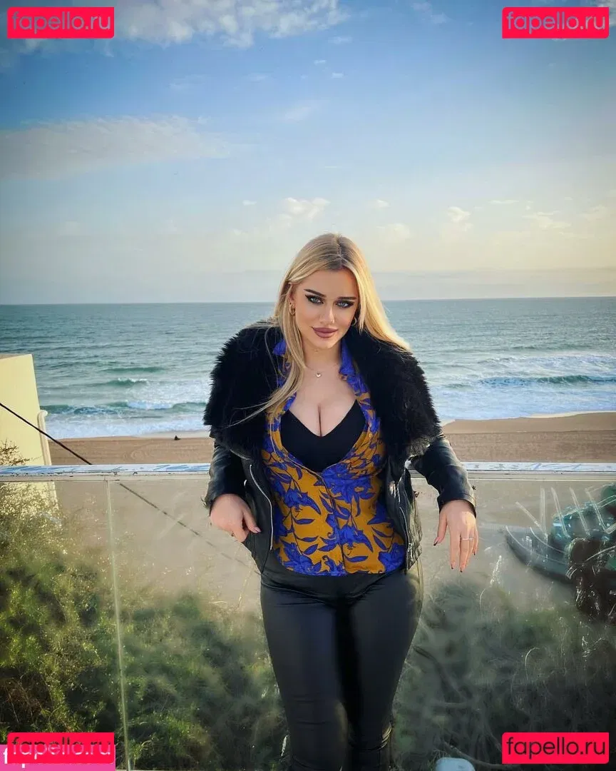 Anastasia Ticus Onlyfans Photo Gallery 