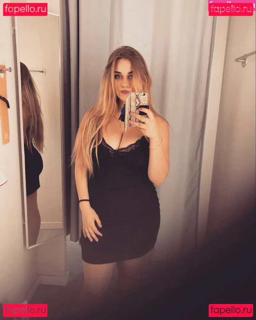 Anastasia Ticus Onlyfans Photo Gallery 