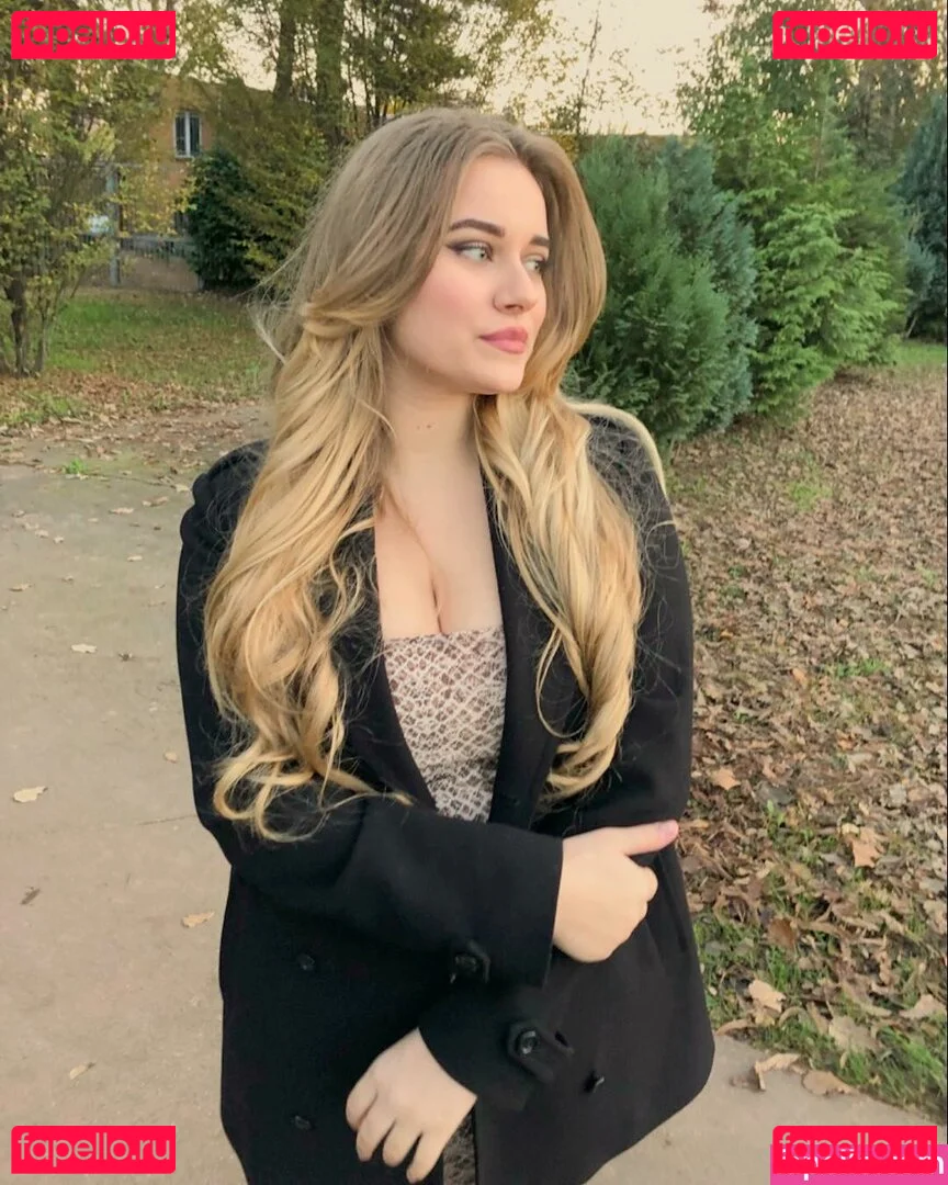 Anastasia Ticus Onlyfans Photo Gallery 