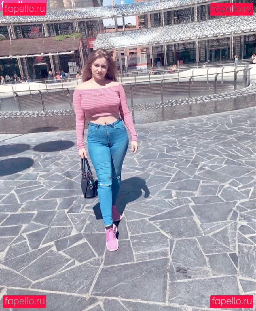 Anastasia Ticus Onlyfans Photo Gallery 