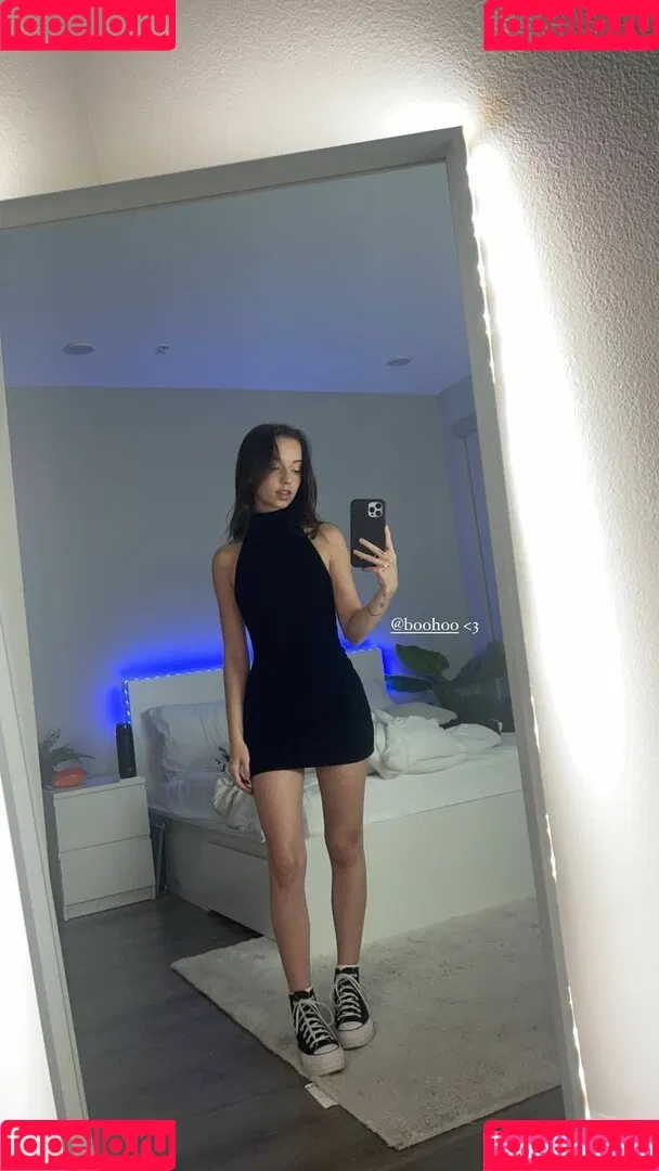 nnayetakk Onlyfans Photo Gallery 