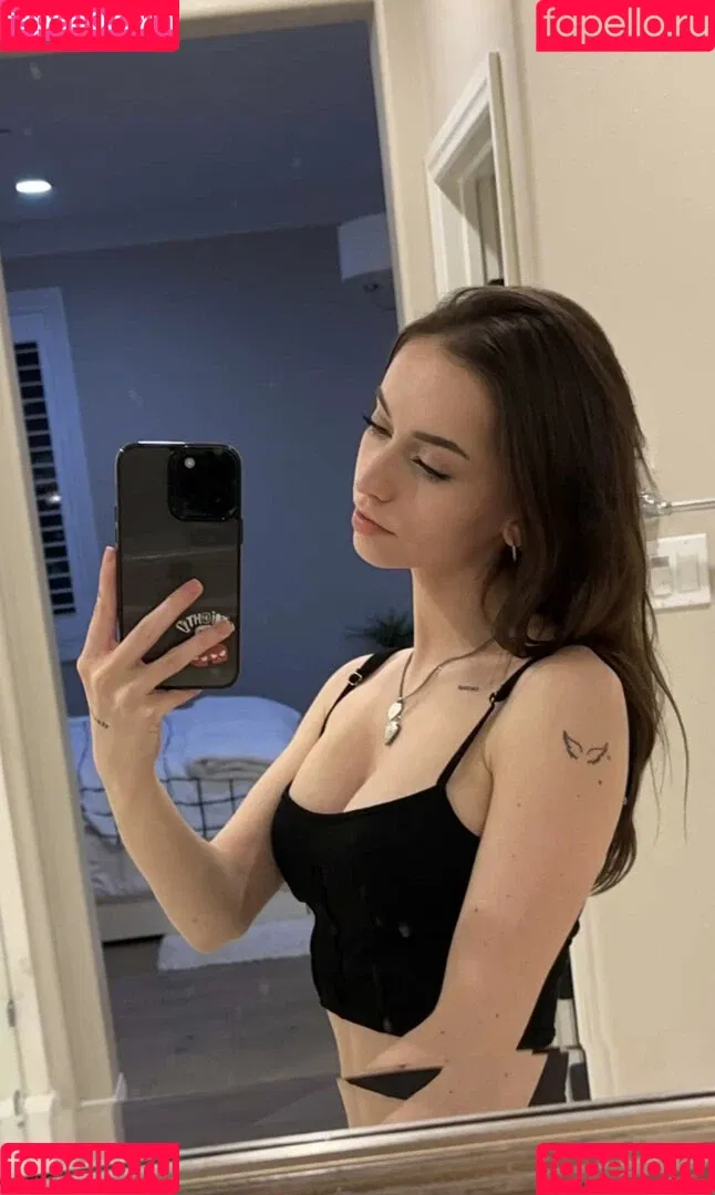 nnayetakk Onlyfans Photo Gallery 