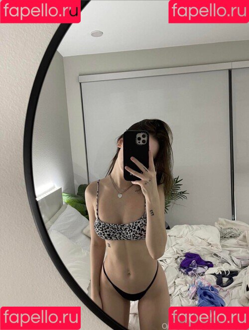 nnayetakk Onlyfans Photo Gallery 