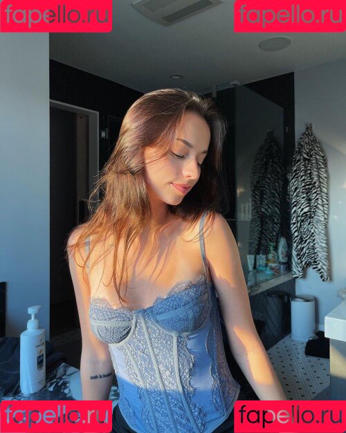 nnayetakk Onlyfans Photo Gallery 