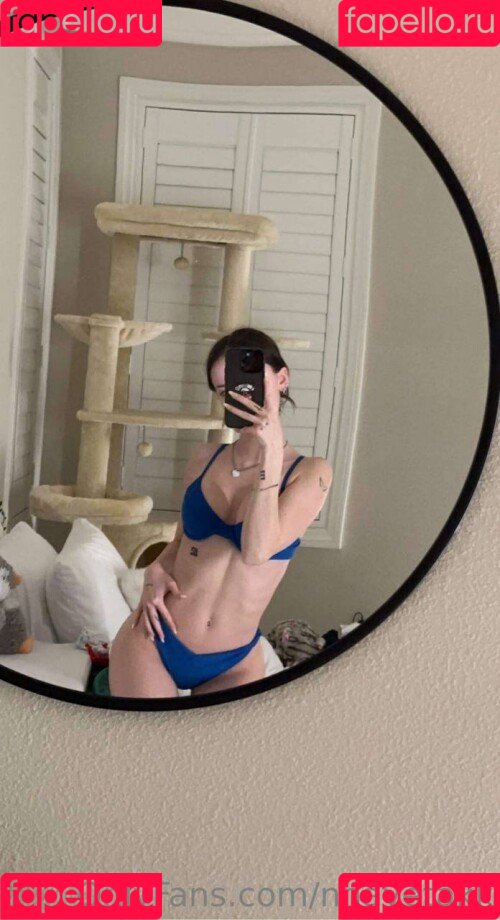 nnayetakk Onlyfans Photo Gallery 