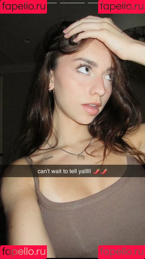 nnayetakk Onlyfans Photo Gallery 