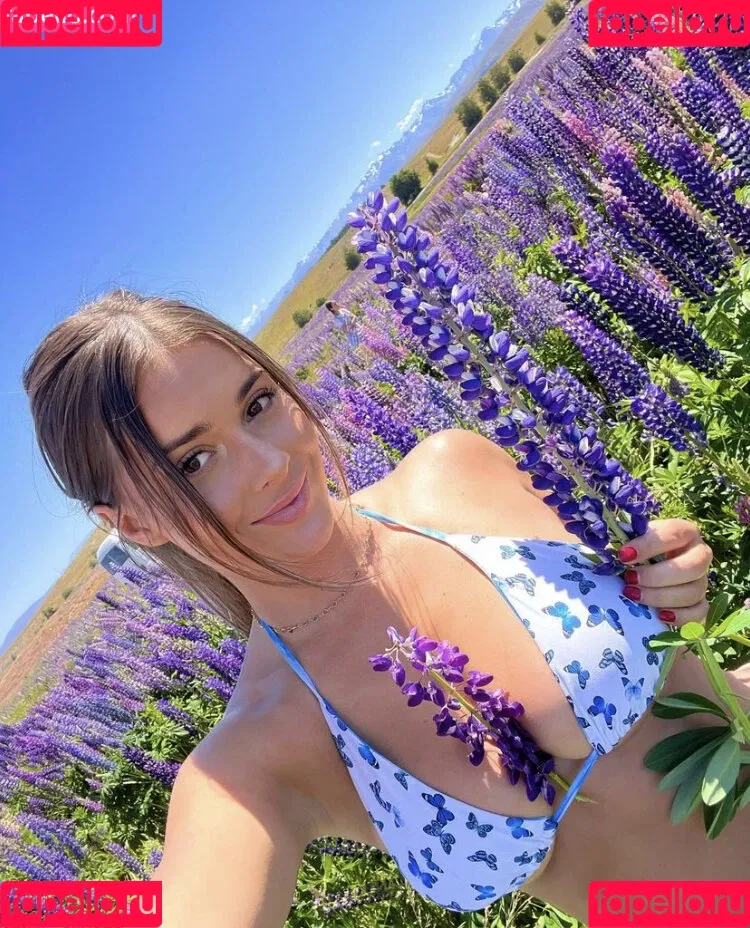 Emily Bright Onlyfans Photo Gallery 