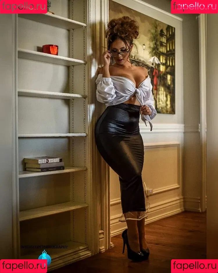 Ela Pasion Onlyfans Photo Gallery 