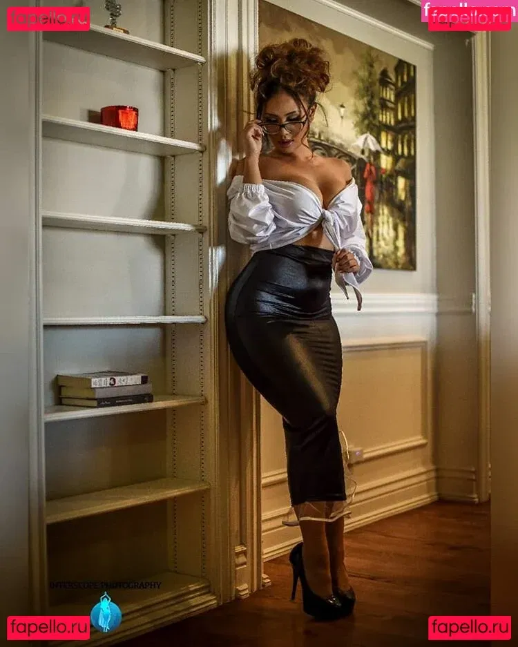 Ela Pasion Onlyfans Photo Gallery 