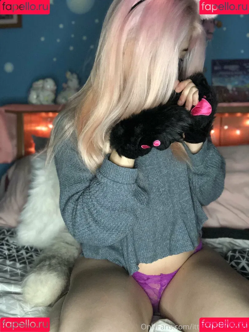 itty_bitty_baddie Onlyfans Photo Gallery 
