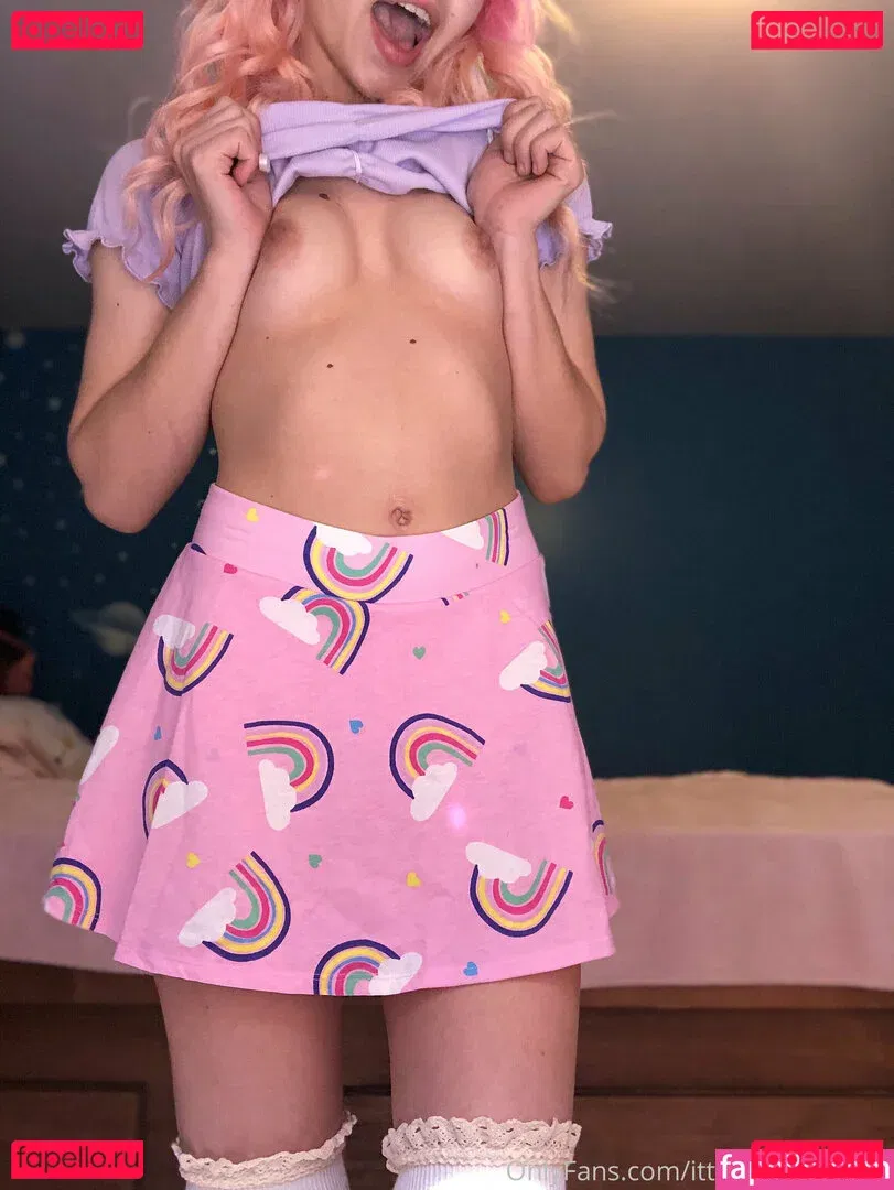 itty_bitty_baddie Onlyfans Photo Gallery 