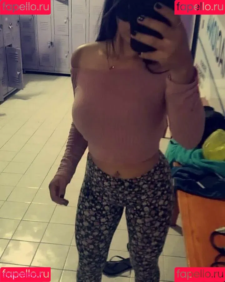 Arely Walle Onlyfans Photo Gallery 