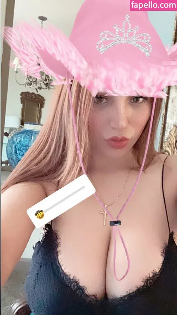 Arely Walle Onlyfans Photo Gallery 