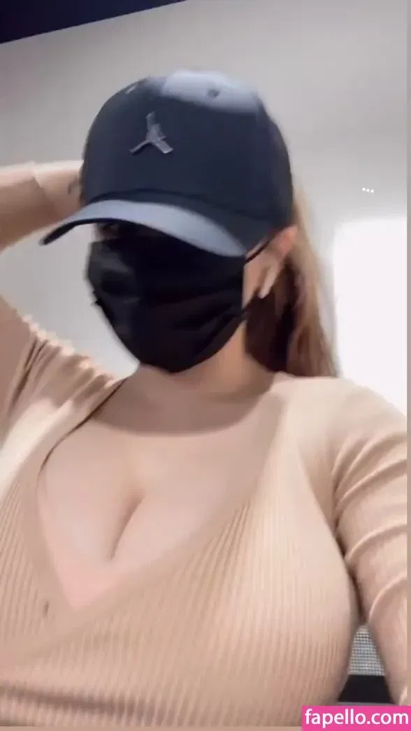 Arely Walle Onlyfans Photo Gallery 