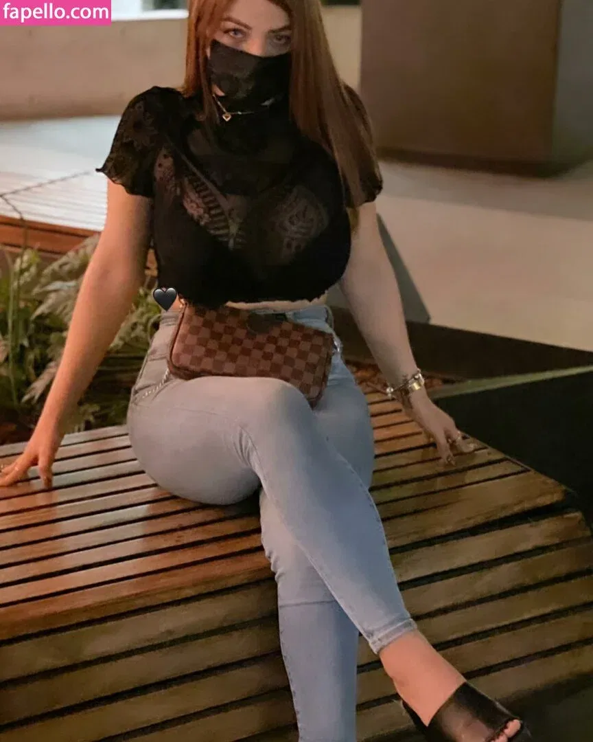 Arely Walle Onlyfans Photo Gallery 